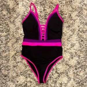 Popvil Stylish Pink and Black One Piece Swimsuit